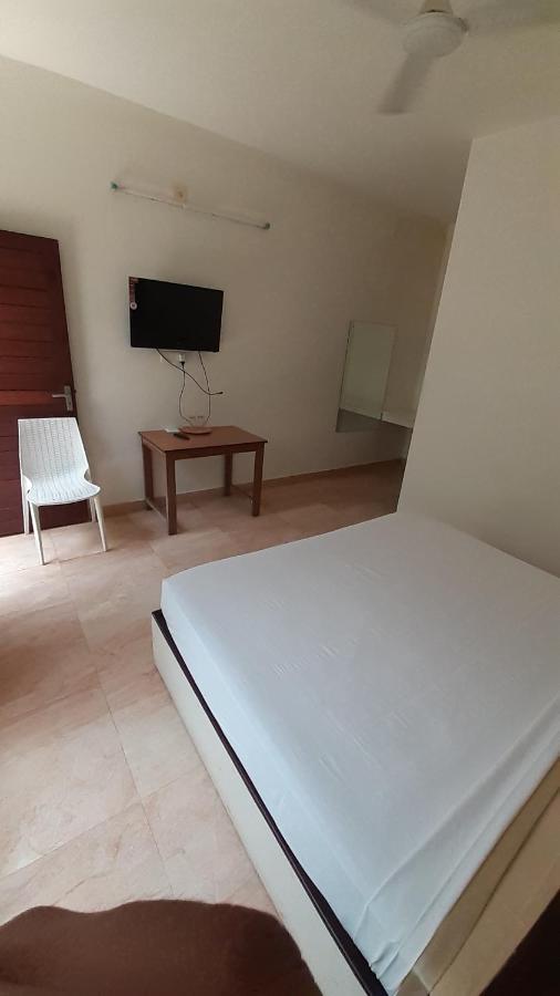 Cherai Natural Beach Hotel Cherai Beach Ngoại thất bức ảnh