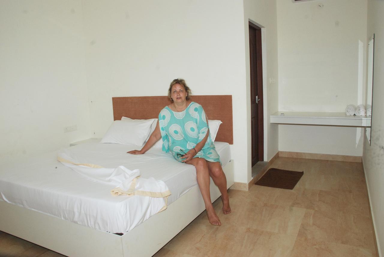 Cherai Natural Beach Hotel Cherai Beach Ngoại thất bức ảnh